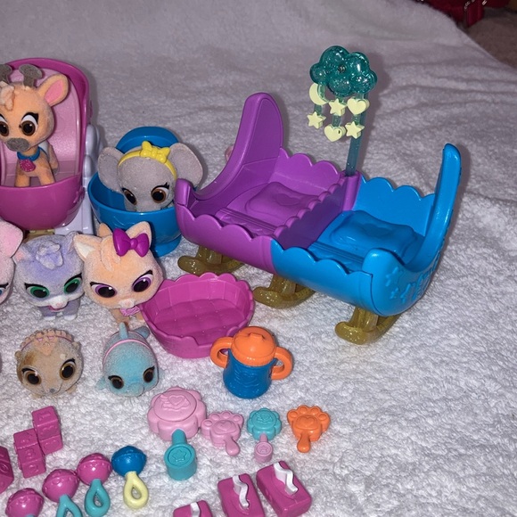 Disney Jr. T.O.T.S. Tiny Ones Mixed Lot 19 Flocked Figures and accessories - Picture 4 of 5
